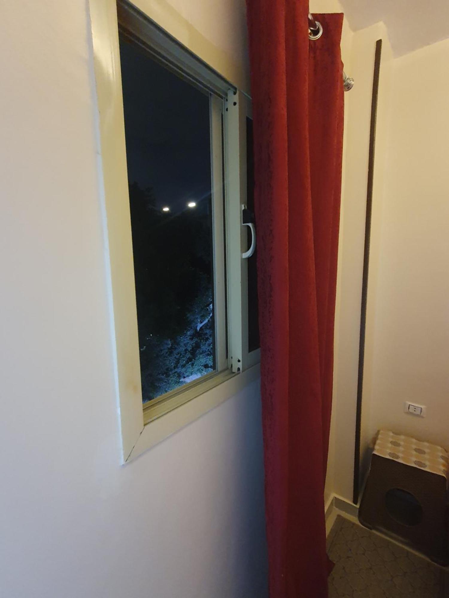 Andy Pyramids View Bed & Breakfast Kafret el-Gabal