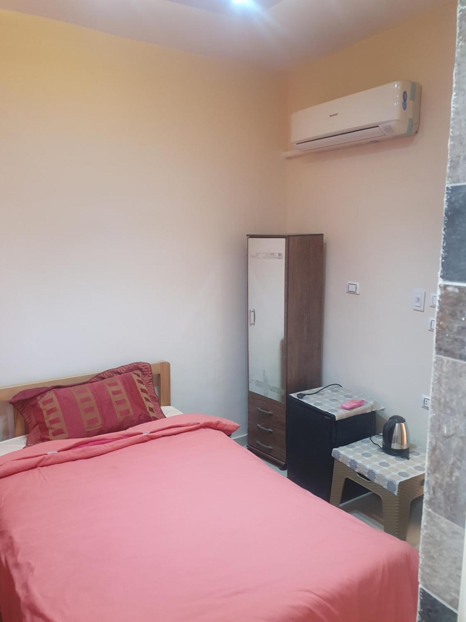فندق مبيت وإفطار Andy Pyramids View